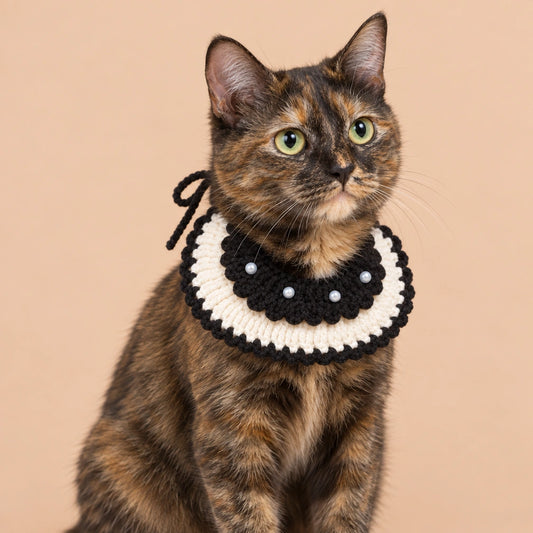 Black-and-White Pearl Ruffle Crochet Pet Collar