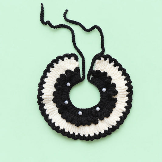 Black-and-White Pearl Ruffle Crochet Pet Collar