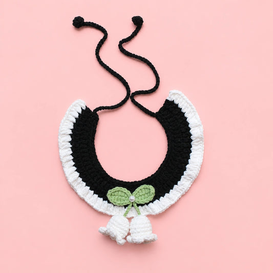 Black-and-White Green Bow Crochet Pet Collar