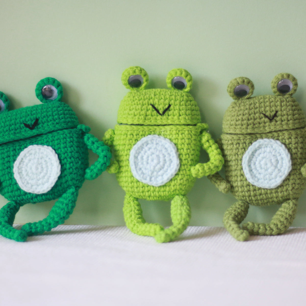 Dark Green Frog Crochet AirPods Case